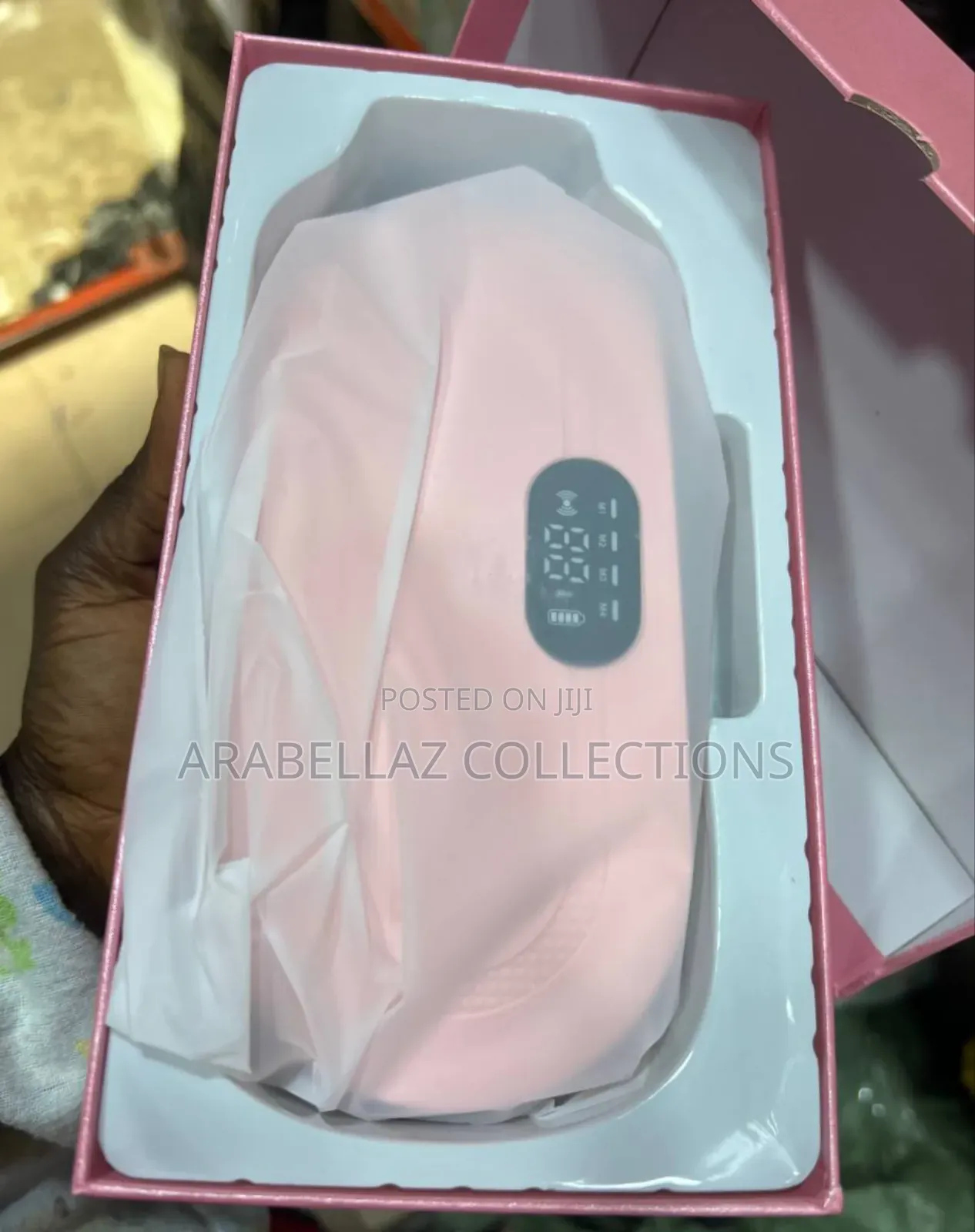Portable Electric Heating Pad For Relieving Menstrual Cramps.
