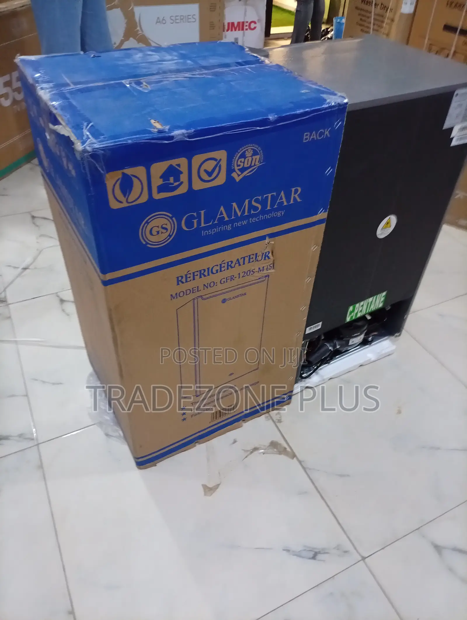 Glamstar 90l Maxcool Compact Refrigerator