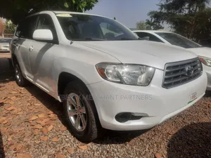 Toyota Highlander Limited 2010 White