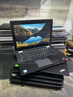 Laptop Lenovo ThinkPad Yoga 8GB Intel Core i3 SSD 256GB