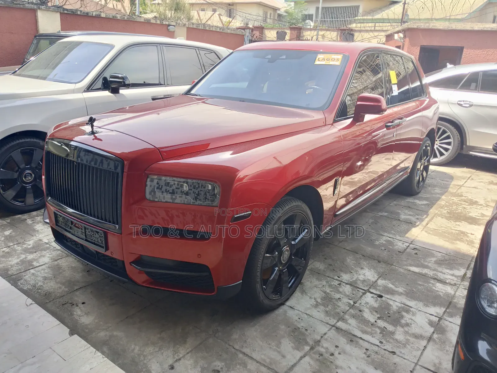 Rolls-Royce Cullinan Base 2020 Red