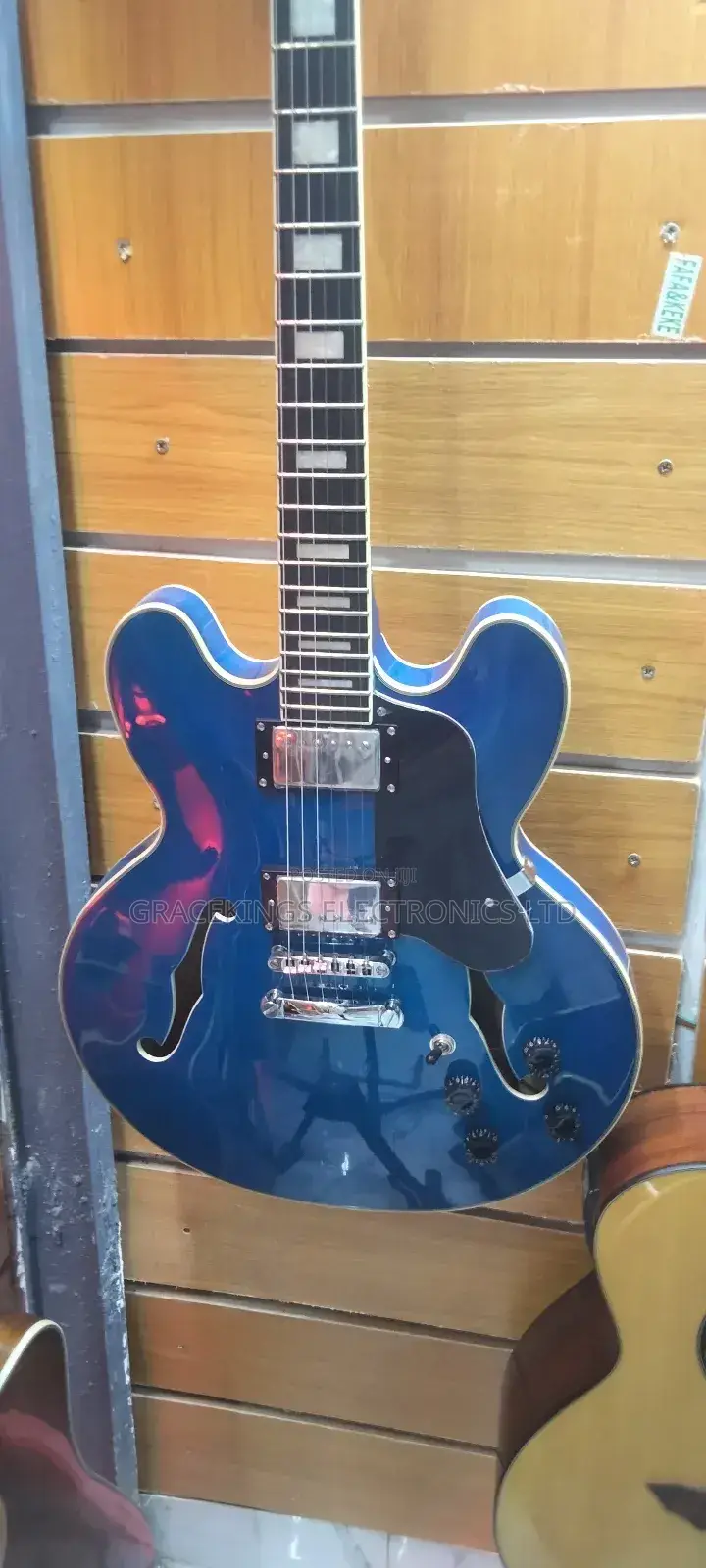 Semi Acoustic)Jazz Guitar