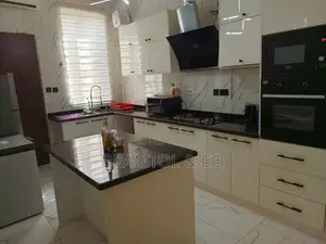 Furnished 5bdrm Townhouse / Terrace in Asokoro for rent
