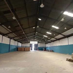 Warehouse 1,000 SQM With Office