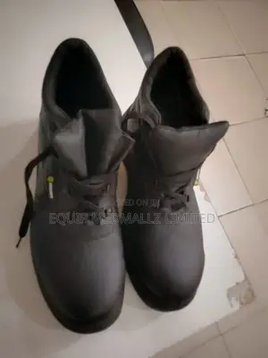 Beeswift Safety Boot