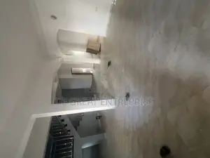 4bdrm Townhouse / Terrace in Private, Gaduwa for rent