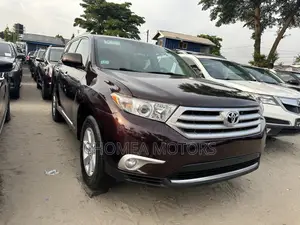 Toyota Highlander 2012 Red