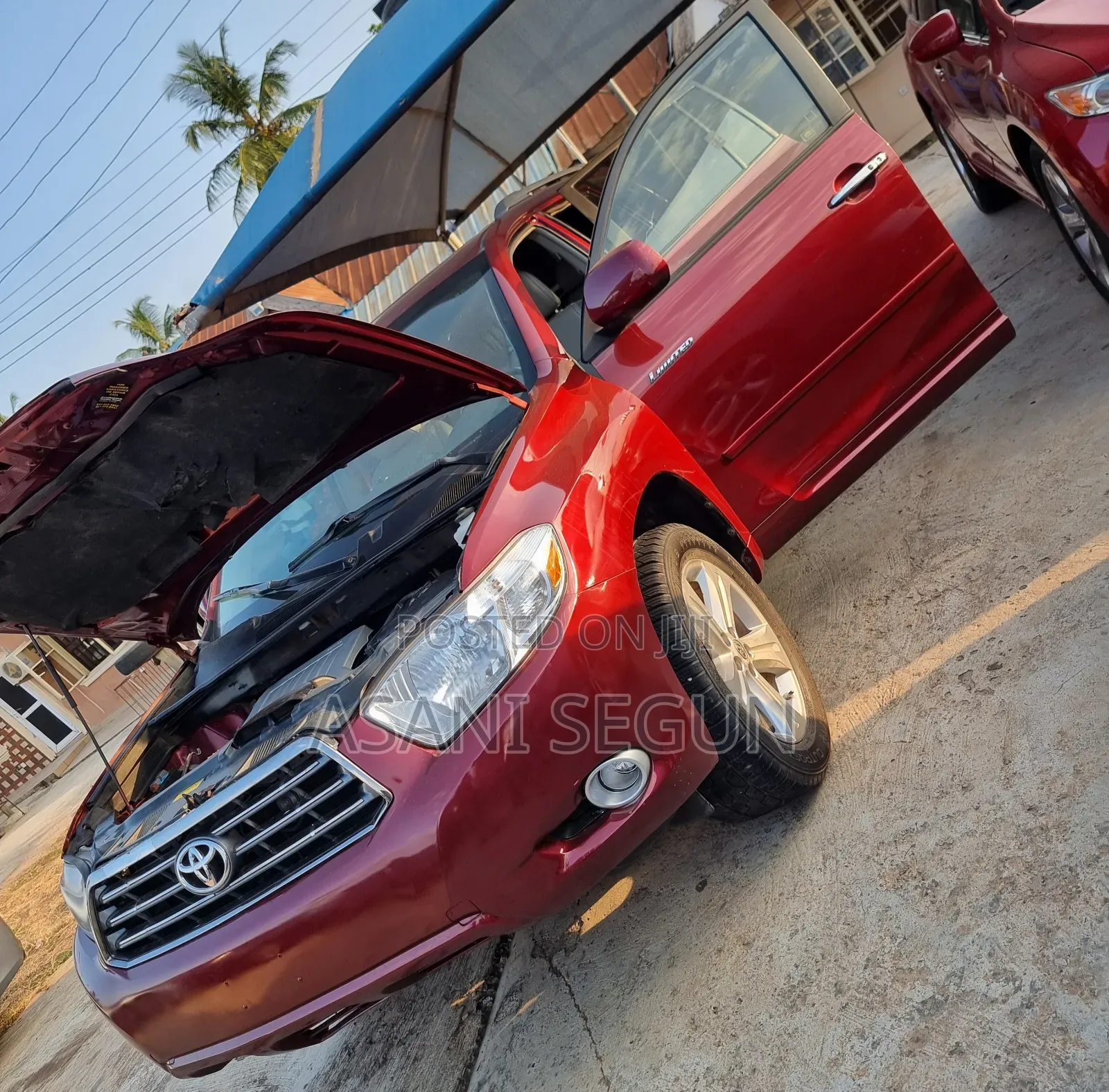 Toyota Highlander Limited 2011 Beige
