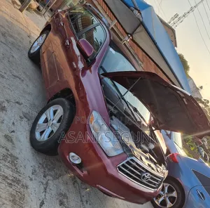 Toyota Highlander Limited 2011 Beige
