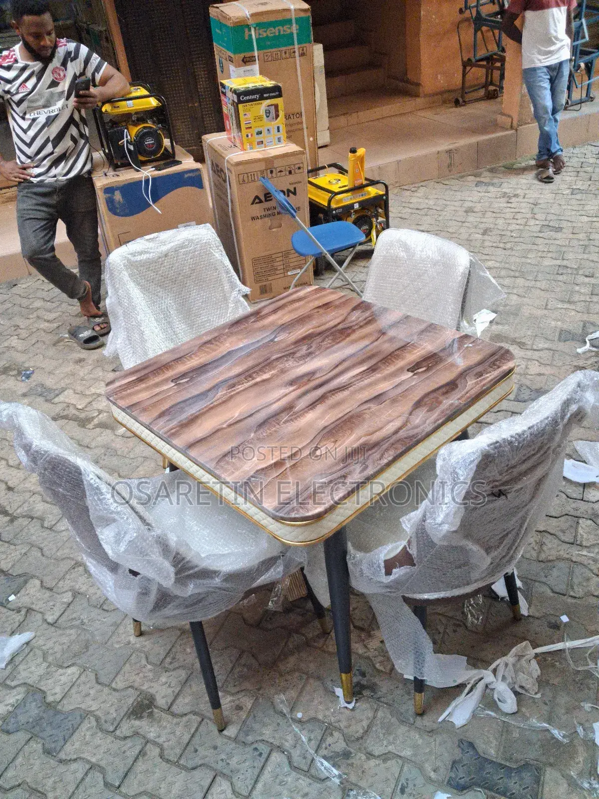 Luxury Dinning Table 4 Set Chair