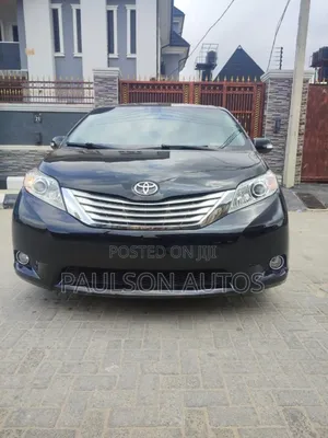 Toyota Sienna Limited FWD 7-Passenger 2013 Black