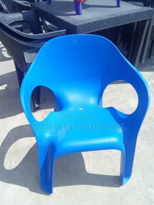 Standard Plastic Chair