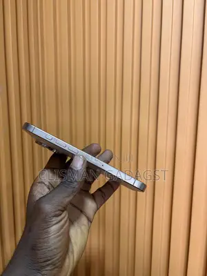 Apple iPhone 16 Pro 128 GB Gold