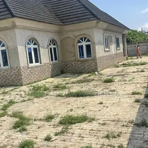 3bdrm Bungalow in Ikorodu Lagos for sale