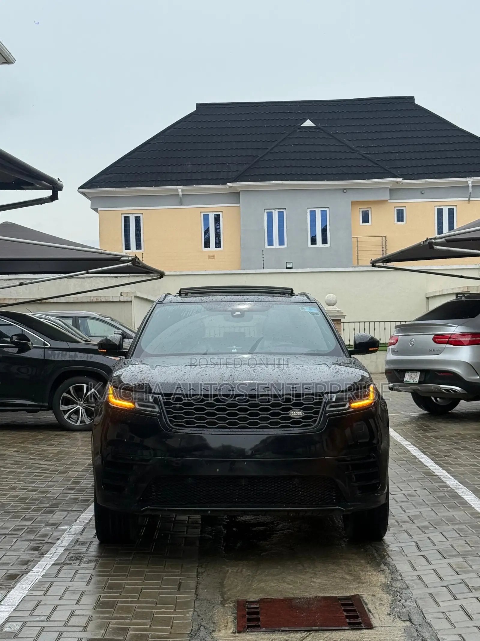 Land Rover Range Rover Velar 2018 Black