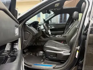 Land Rover Range Rover Velar 2018 Black