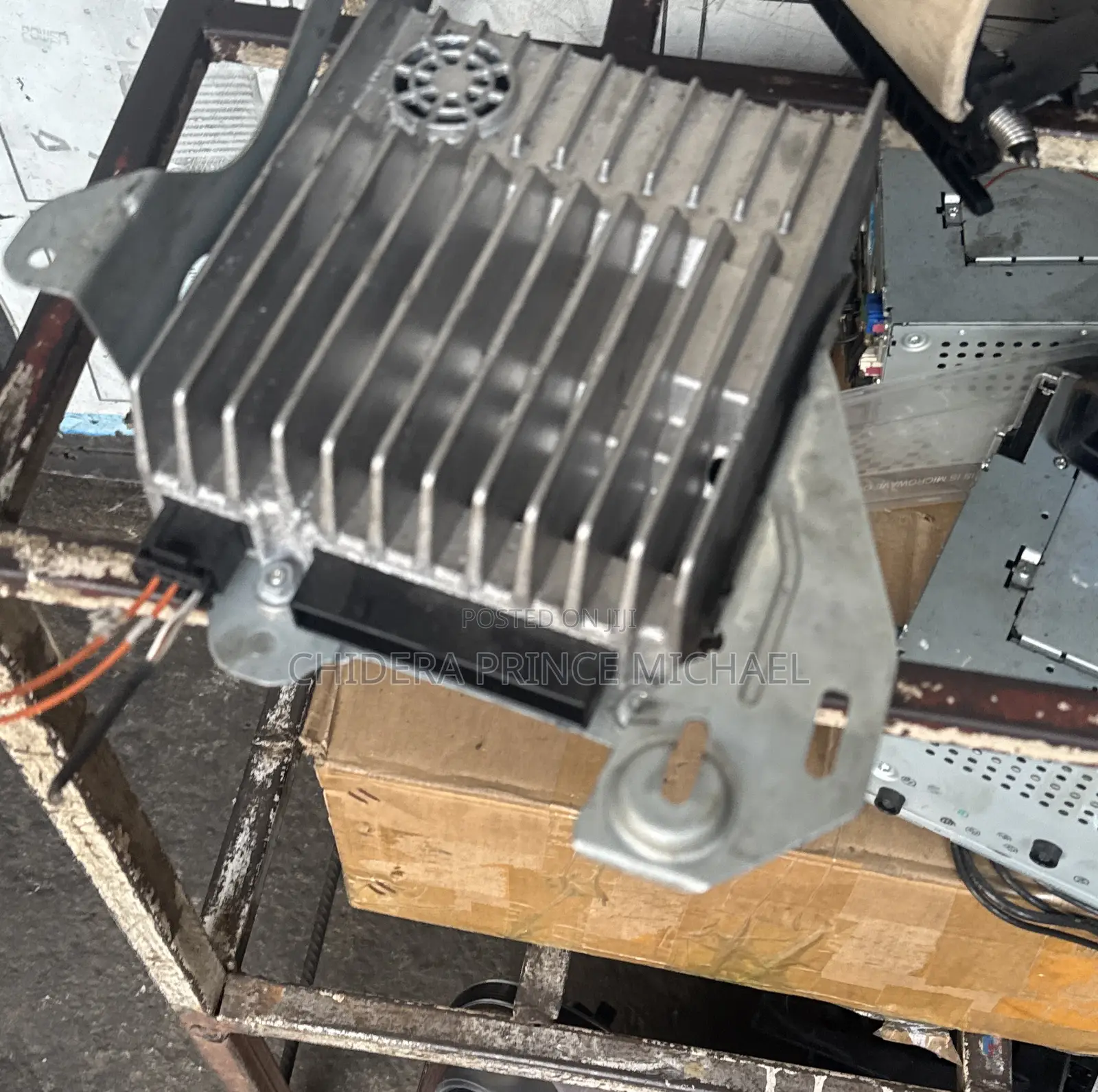 Amplifier Sounds for C300 204