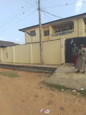 2bdrm Block of Flats in Abaranje for sale