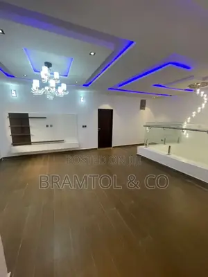 5bdrm Duplex in Paradise 2, Life Camp for sale