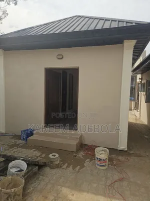 1bdrm Block of Flats in Unilag Estate Magodo for rent