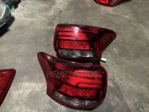 Set Taillights for Outlander 2018