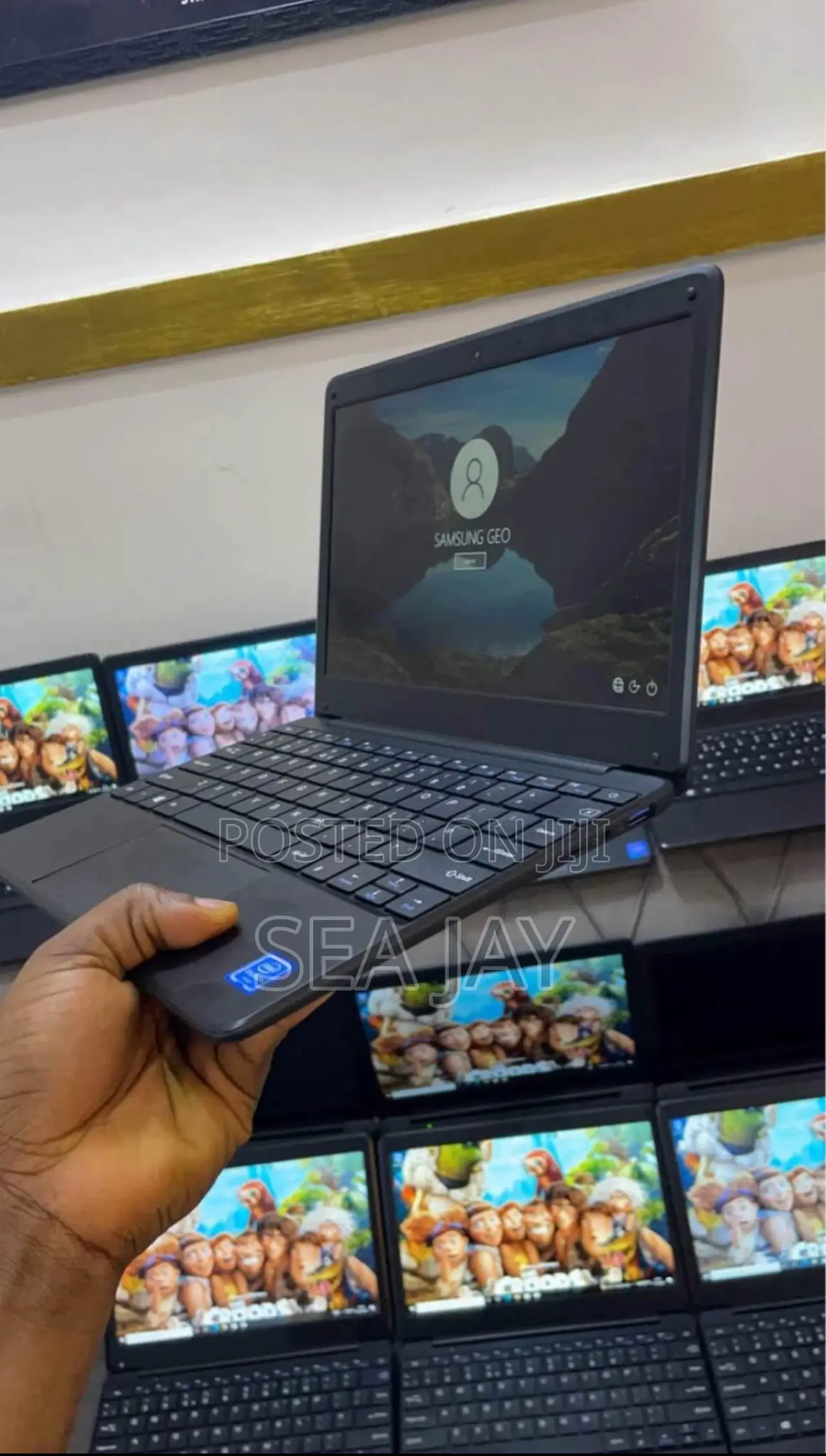 Laptop Samsung 4GB Intel Celeron SSD 60GB