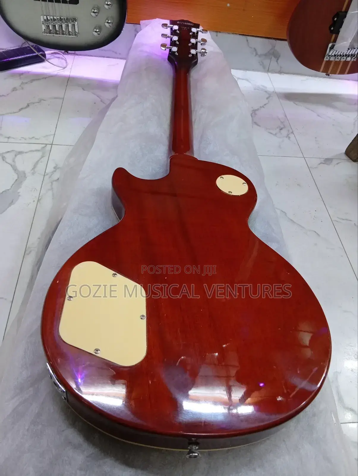 Gibson Less Paul 6 Strings Electric Lead Guitar