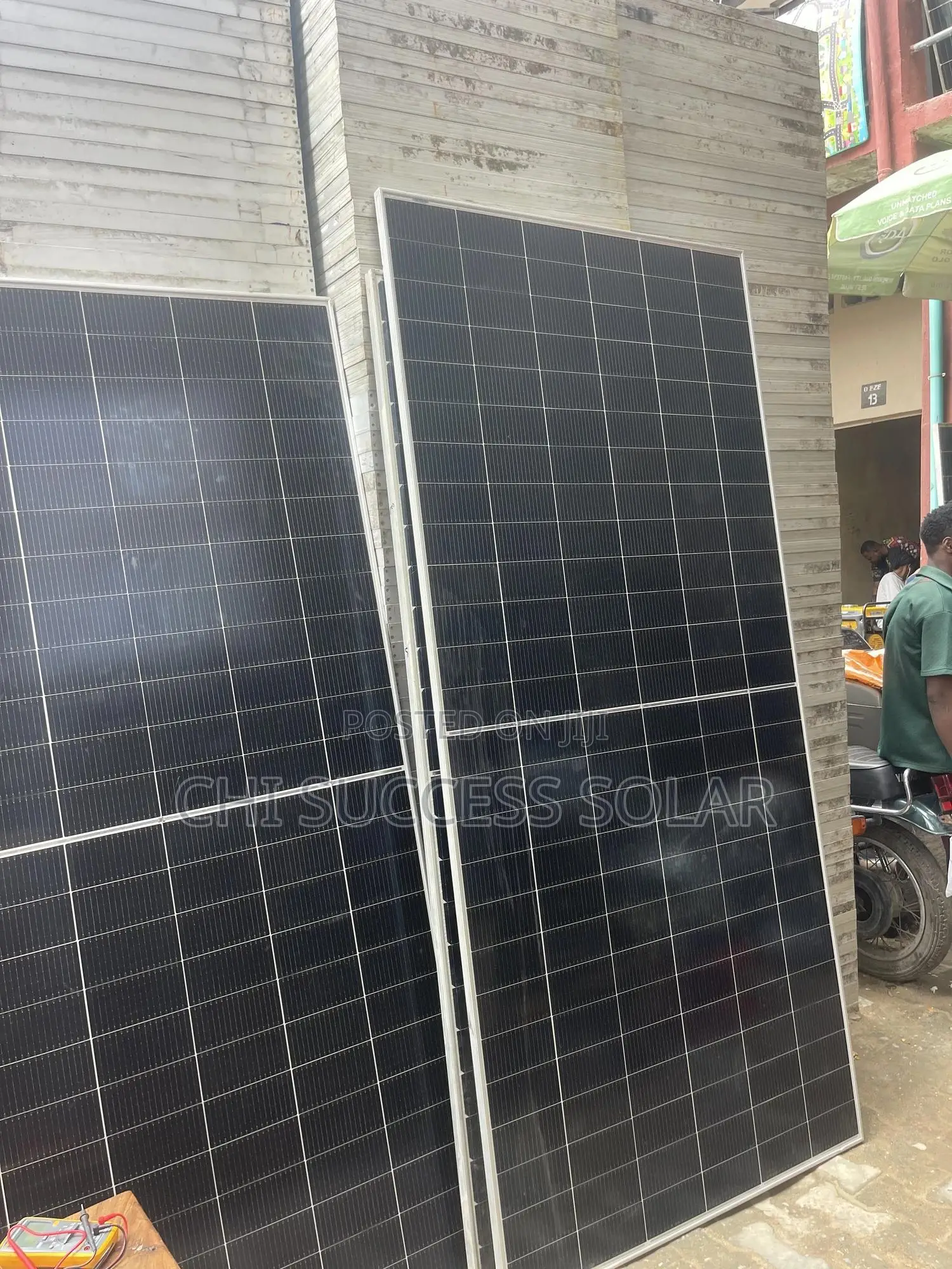 650watts Jinko Solar Panel
