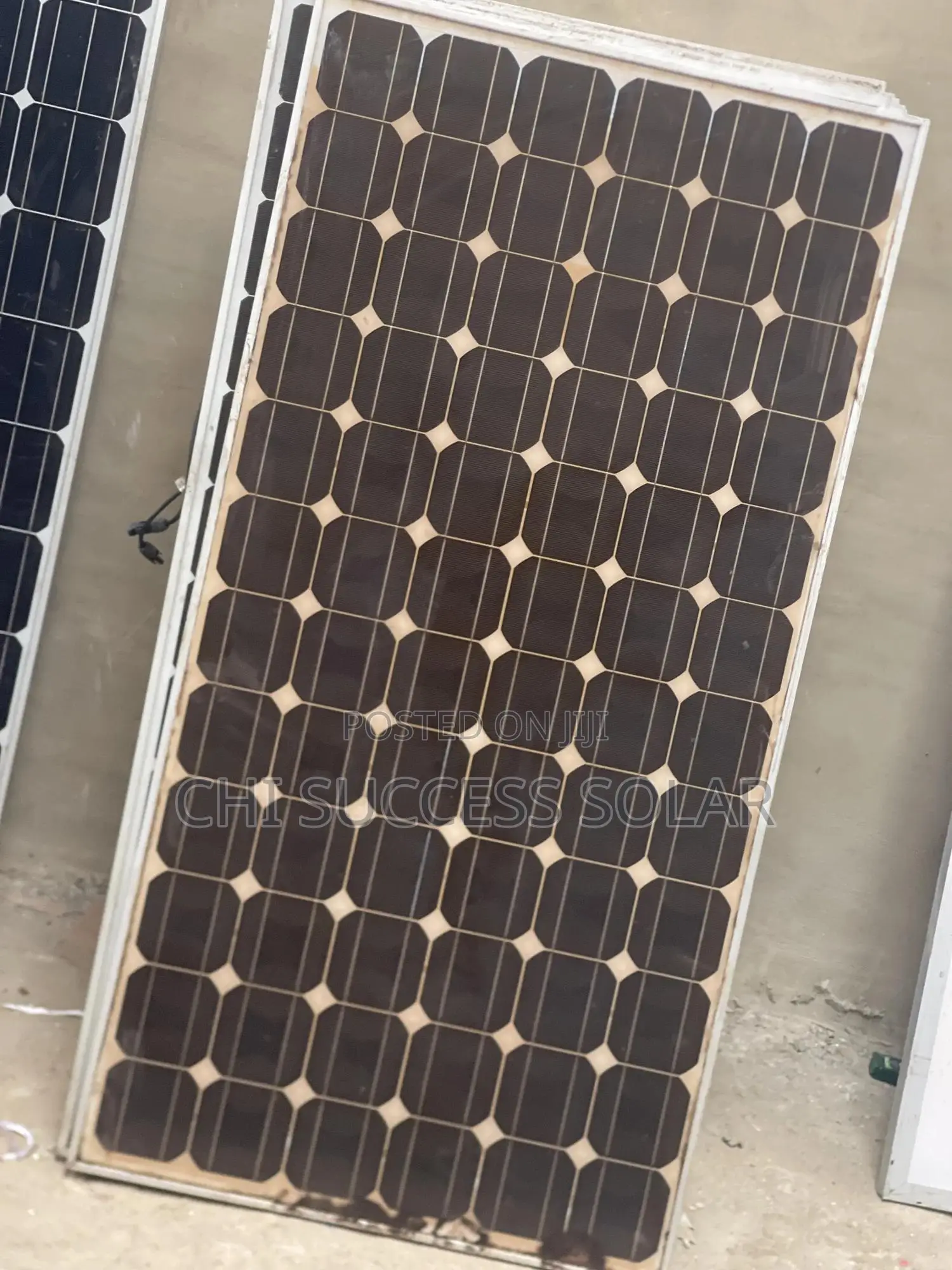 300watts Jinko Solar Panel