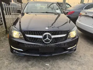 Mercedes-Benz C300 2010 Black