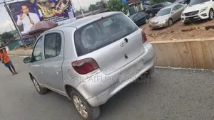 Toyota Yaris 2003 Gray