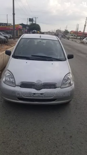 Toyota Yaris 2003 Gray