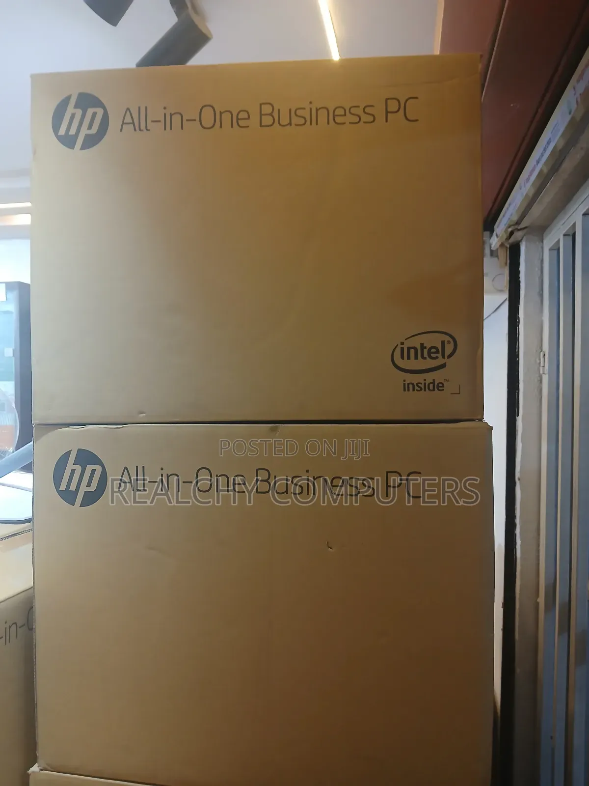 New Desktop Computer HP ProOne 600 G3 8GB Intel Core I3 SSD 256GB