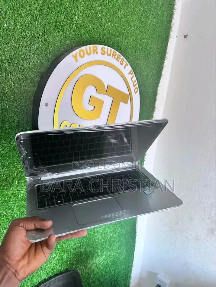 New Laptop HP 8GB Intel Core I5 SSD 256GB