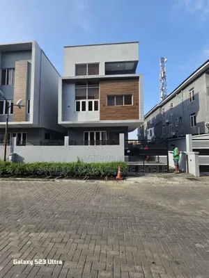 5bdrm Duplex in 5Bed Room Detached, Ajah for rent