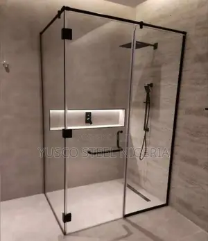 Shower Cubicle With Door