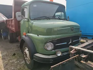 Mercedes-Benz T2 1999 Green