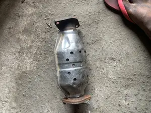 Center Catalyst Converter Hyundai Santa Fe 2012 Model Direct Tokunbo