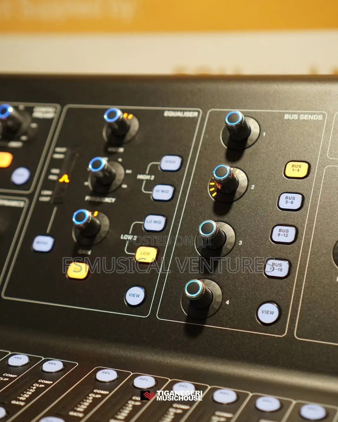 Midas M32 Live Digital 40-Input Console