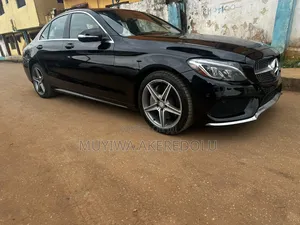 Mercedes-Benz C300 2016 Black