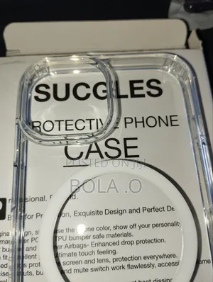 iPhone 15 Magnetic Transparent Case