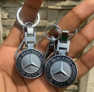 Metallic Keyholder for Benz