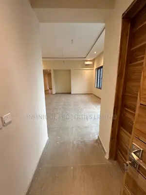 3bdrm Apartment in Lekki Phase 1 for rent