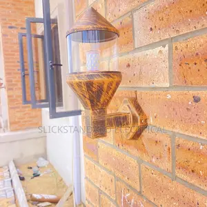 Outdoor Wall Light