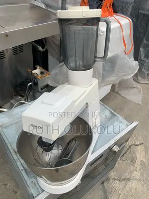 Super Kenwood Chef Mixer and Blender