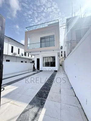 5bdrm Duplex in Ologolo for sale