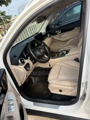 Mercedes-Benz GLC-Class 2018 White