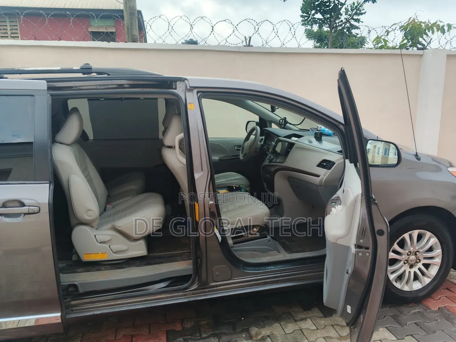 Toyota Sienna For Hire