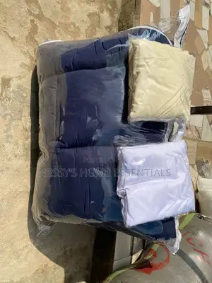 6/6 Bed Topper and Two Bedsheets
