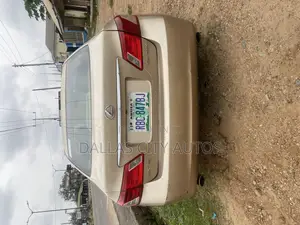 Lexus ES 350 2010 Gold